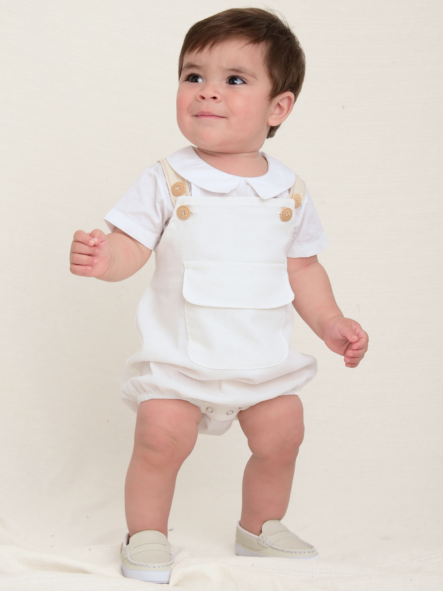Jardineira infantil em linho Off White - Loja Minicute